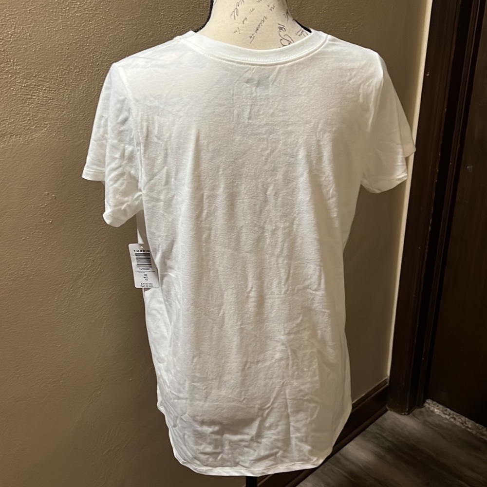 Torrid - Picture 2 of 5